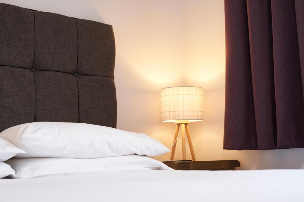 The New Inn Hotel ستارتفورد أبون آفون المظهر الخارجي الصورة